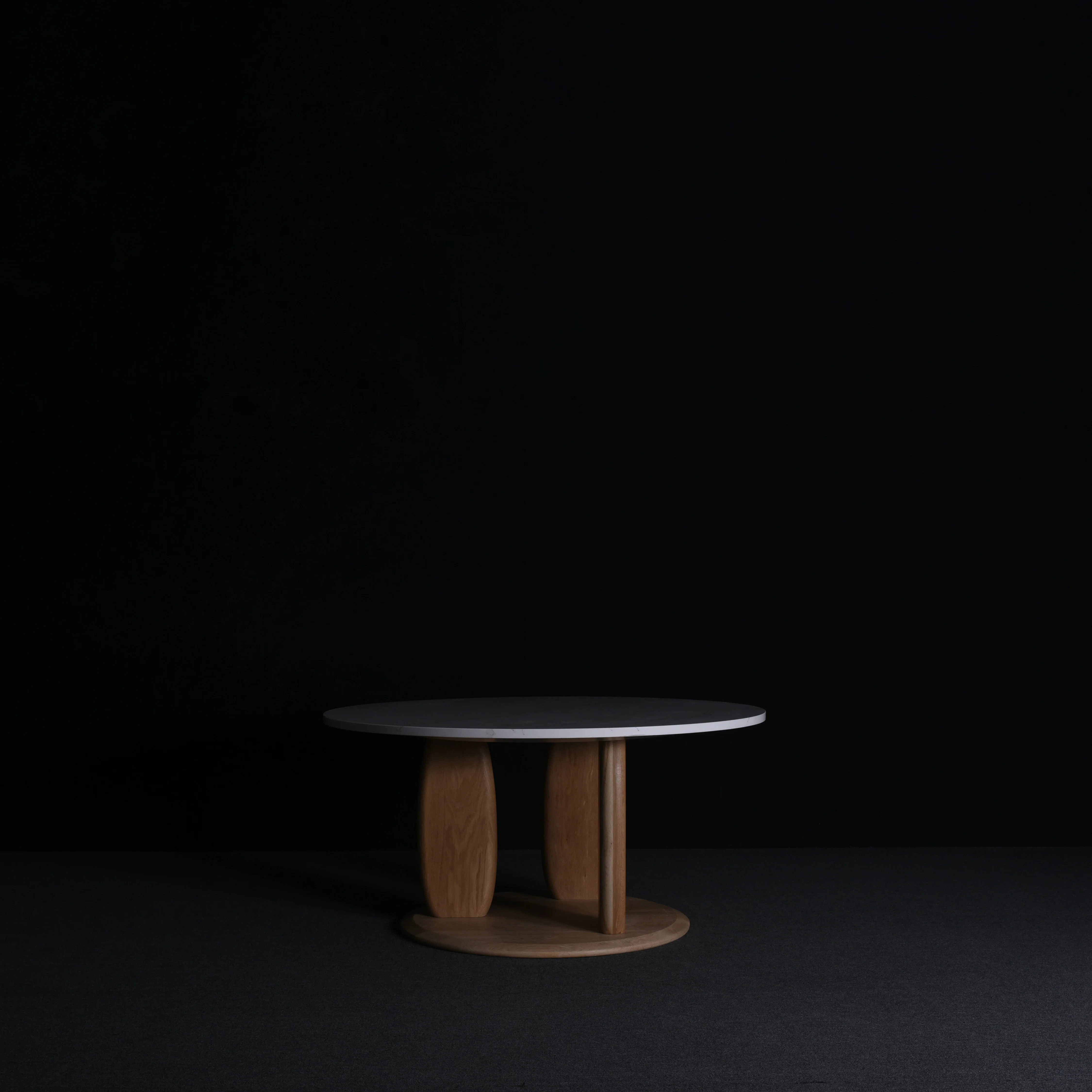 COLOMBE DINING TABLE - Image 6