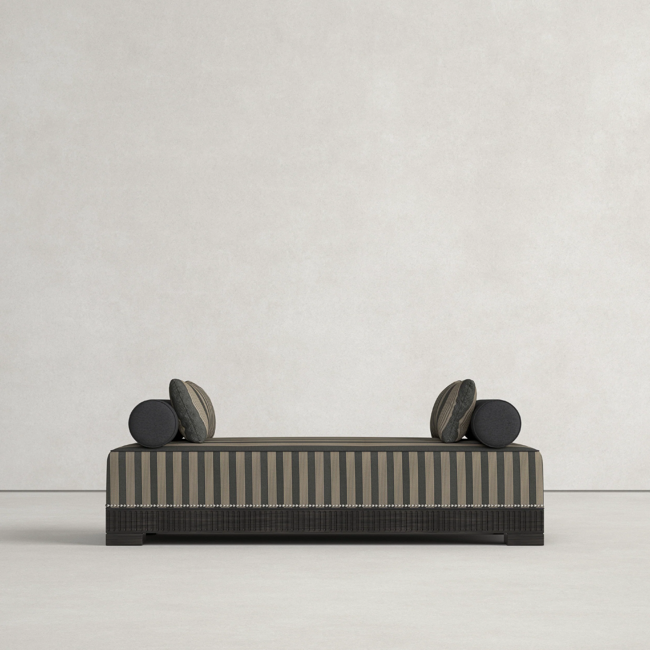 ENGLISH BENCH - Image 6