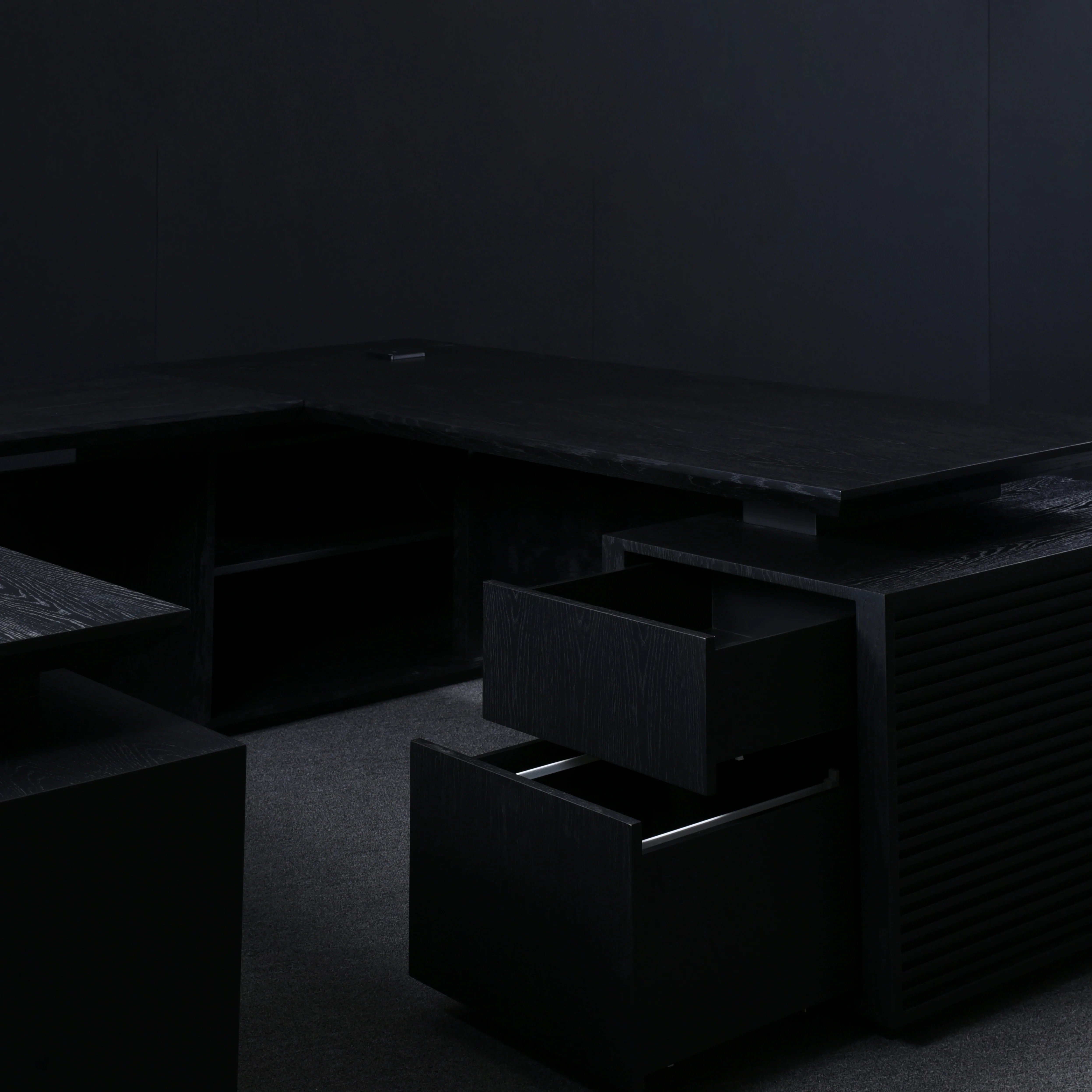MADDOX EXECUTIVE DESK - Image 23