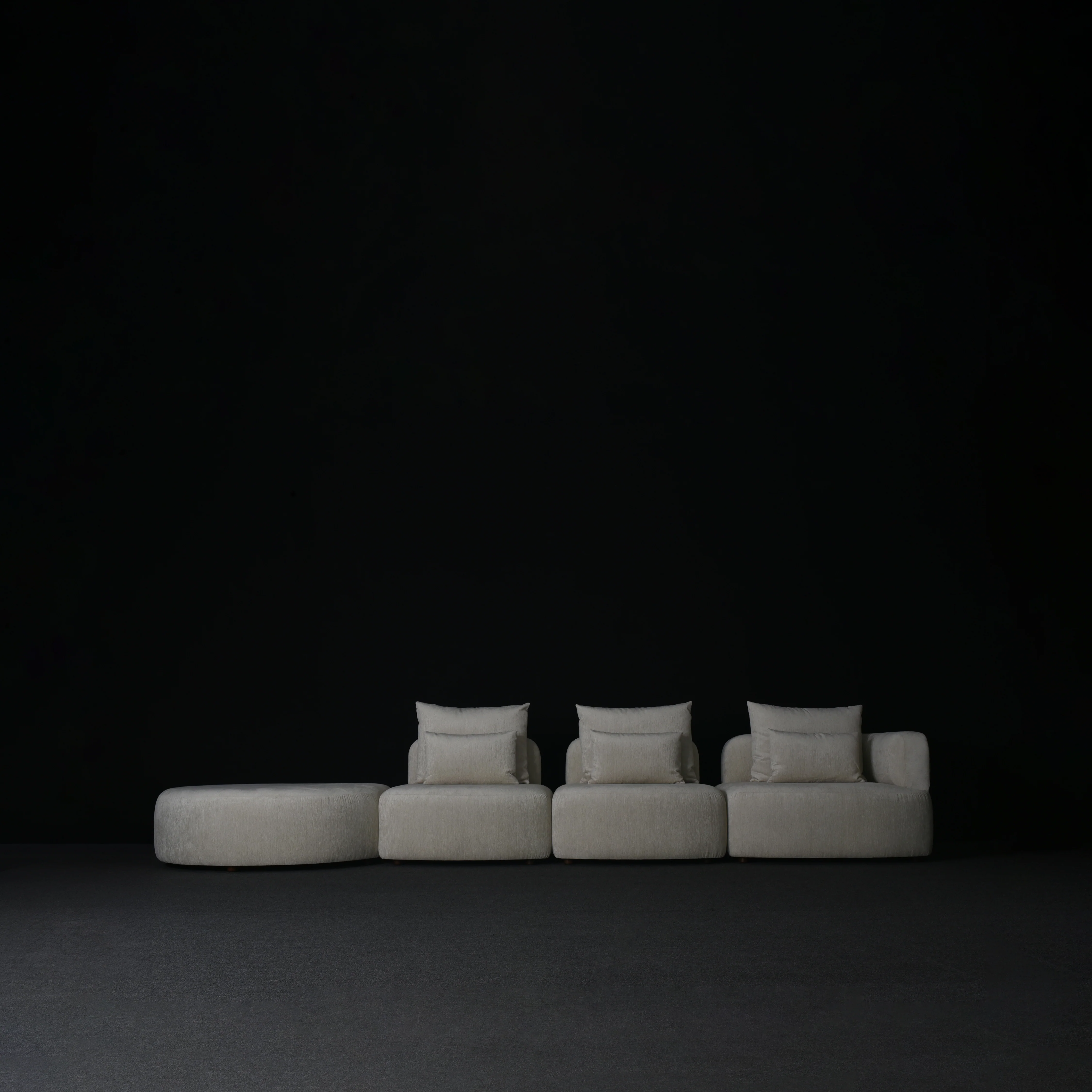 MOORE SECTIONAL - Image 5