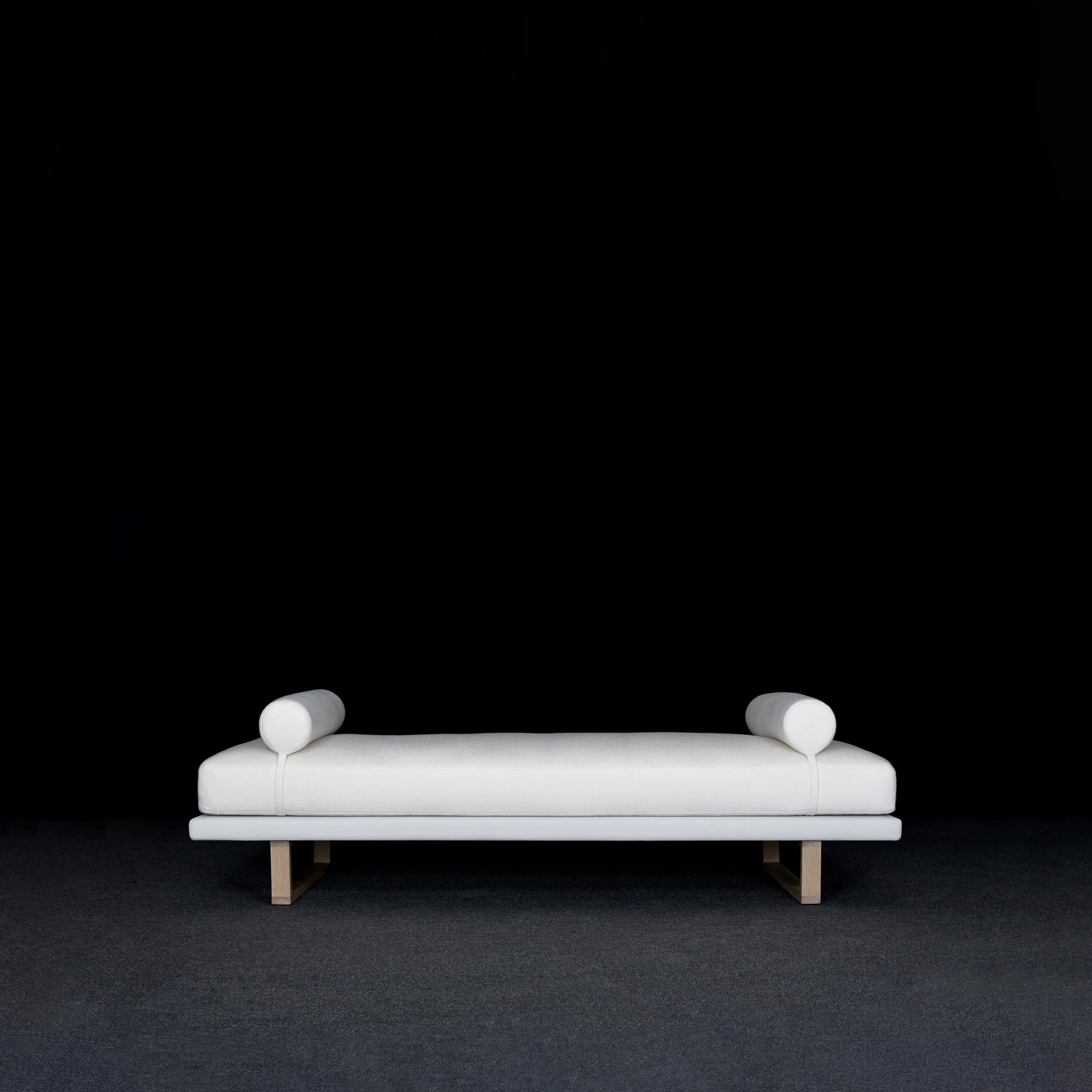 NOBU BENCH WHITE - Image 3